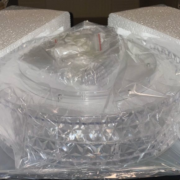 🆕 Cosmetic Storage Organizer - Picture 6 of 13